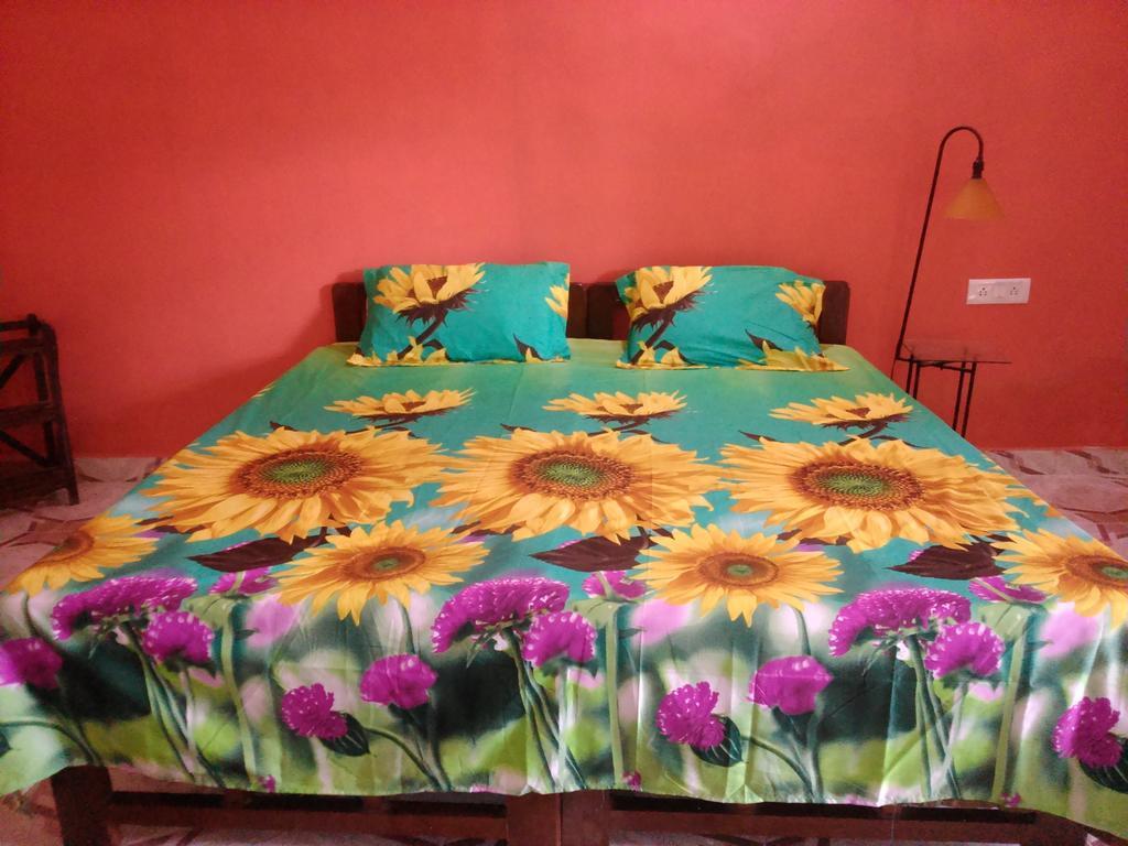 La Blanche Guest House Calangute Værelse billede